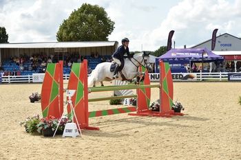 Izabella Rogers is crowned the National 128cm Champion